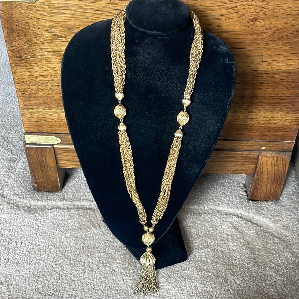 Elegant Gold Necklace with Tassel